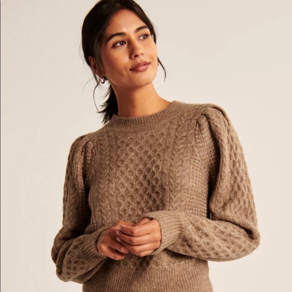 Abercrombie & Fitch Cable Knit Sweater